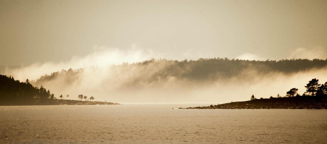 Ulvoe Lakeside Resort Ulvöhamn Buitenkant foto